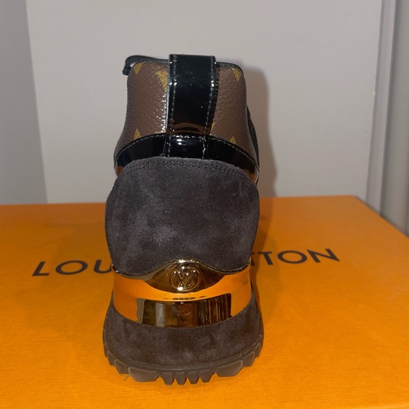 Louis Vuitton sneakers size 36 - Picture 2 of 6